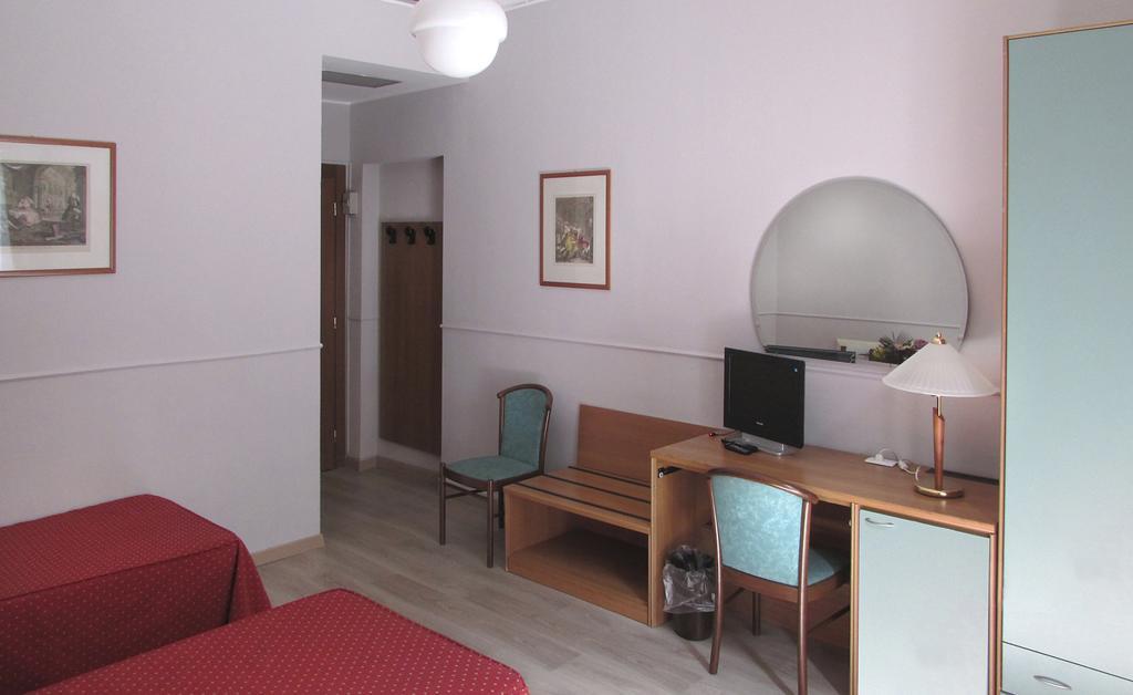 Hotel Johnny Milan Luaran gambar