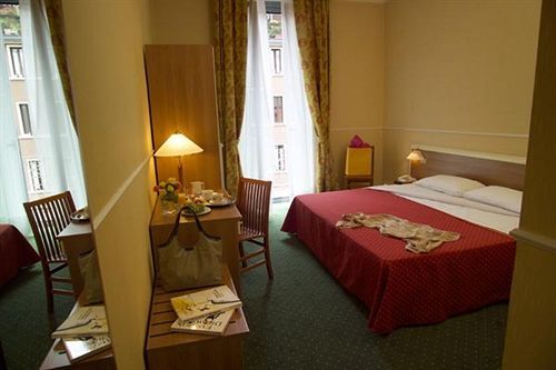 Hotel Johnny Milan Luaran gambar